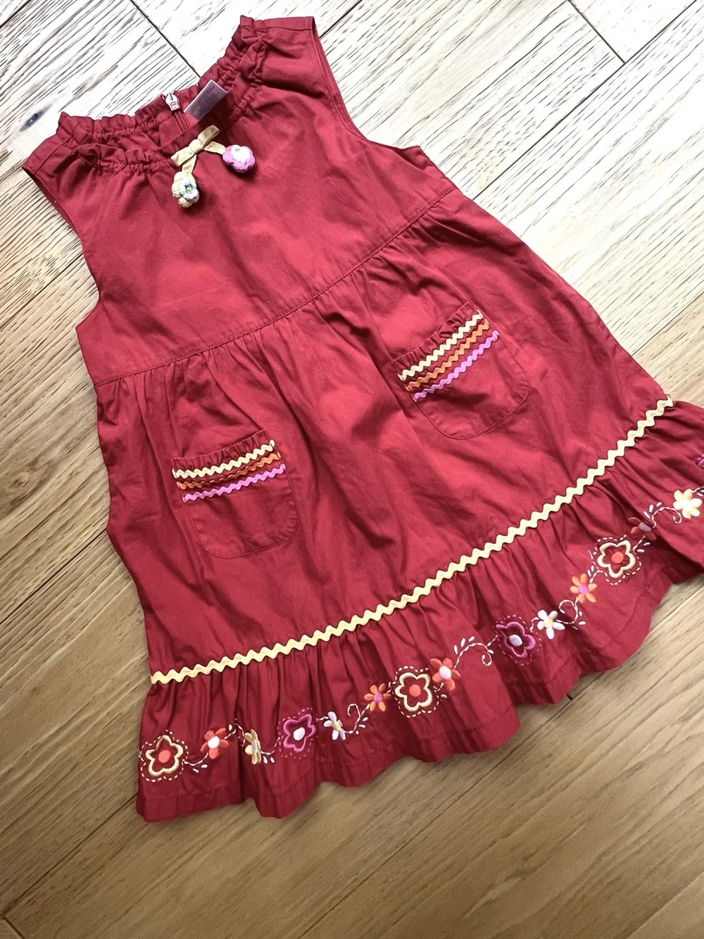 🎉5/$20🎉 GYMBOREE Red Girls' Dress with ric rac trim & embroidered flowers